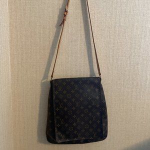 Louis Vuitton Monogram Canvas Mussette GM